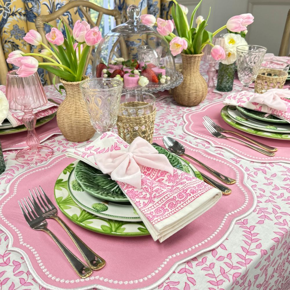pink leaves tablecloth