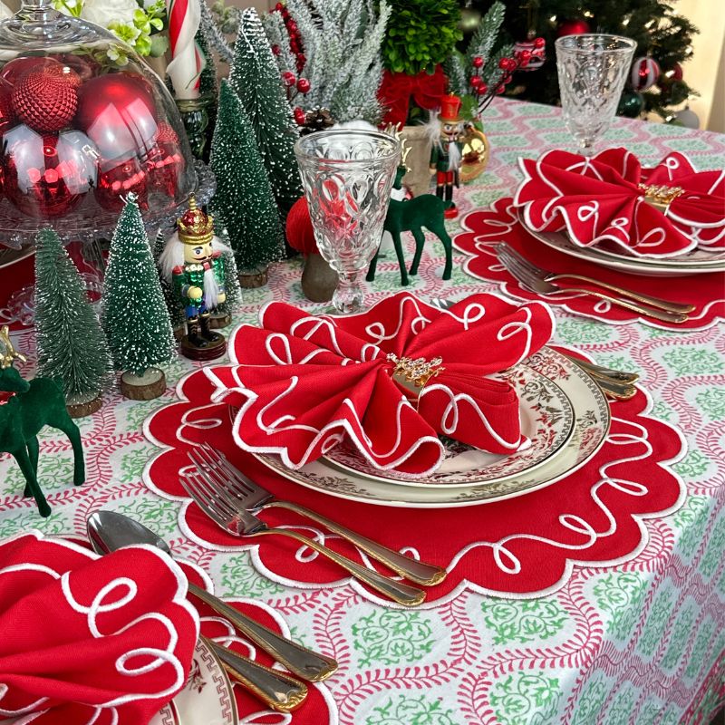 Christmas tablecloth, red and green 