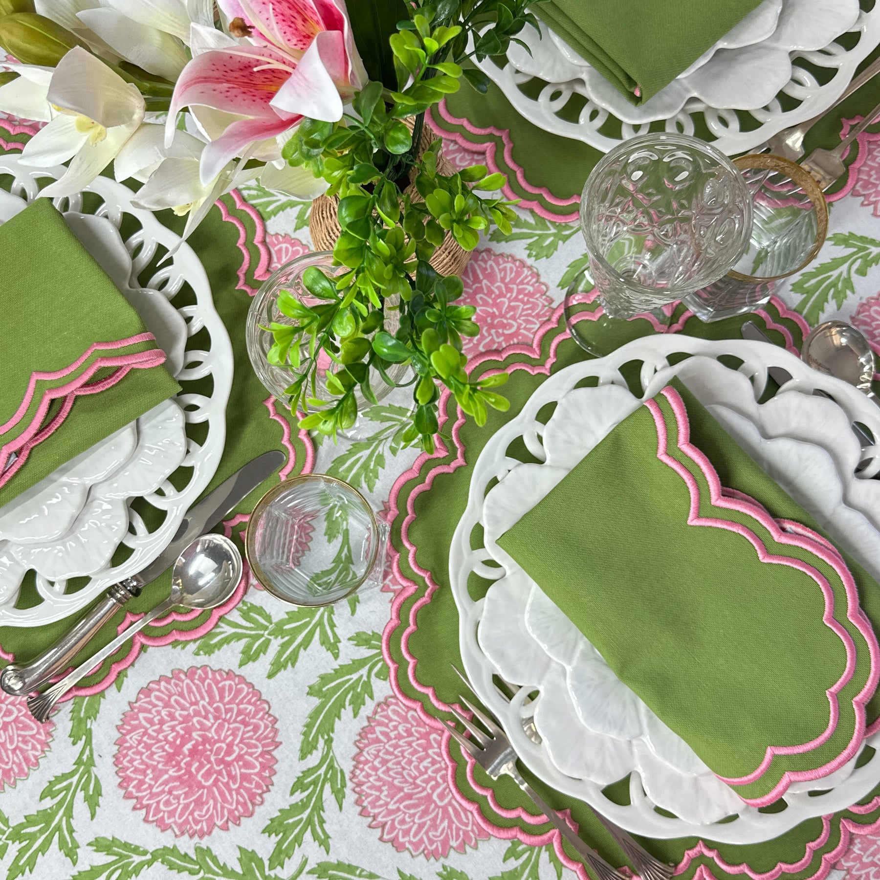 Pink and green luxury placemat and napkin
